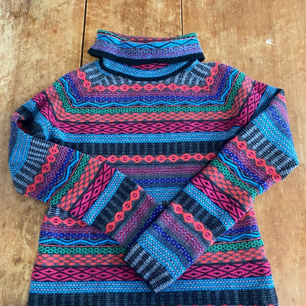 Krimson Klover pullover sweater